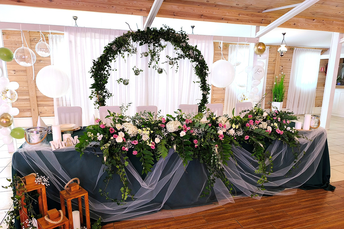 Stylowa drewniana sala na wesele w Wielkopolsce